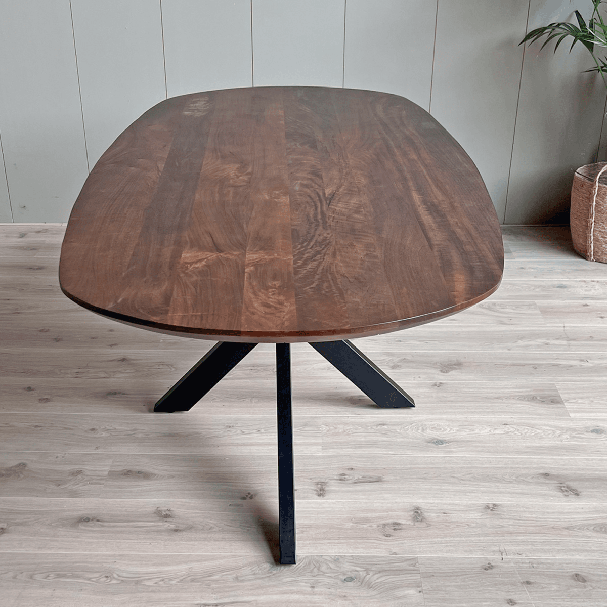 Eettafel Mango walnoot Deens ovaal 240x110 cm met spinpoot - Afbeelding 2